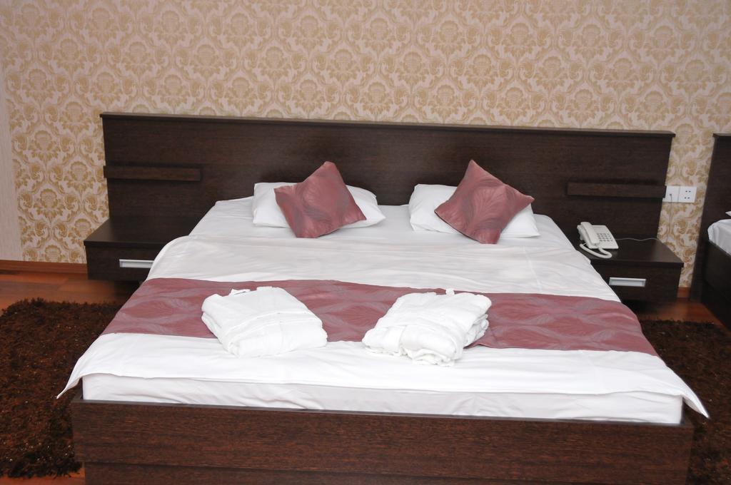 Xudaferin Hotel Baku Eksteriør billede