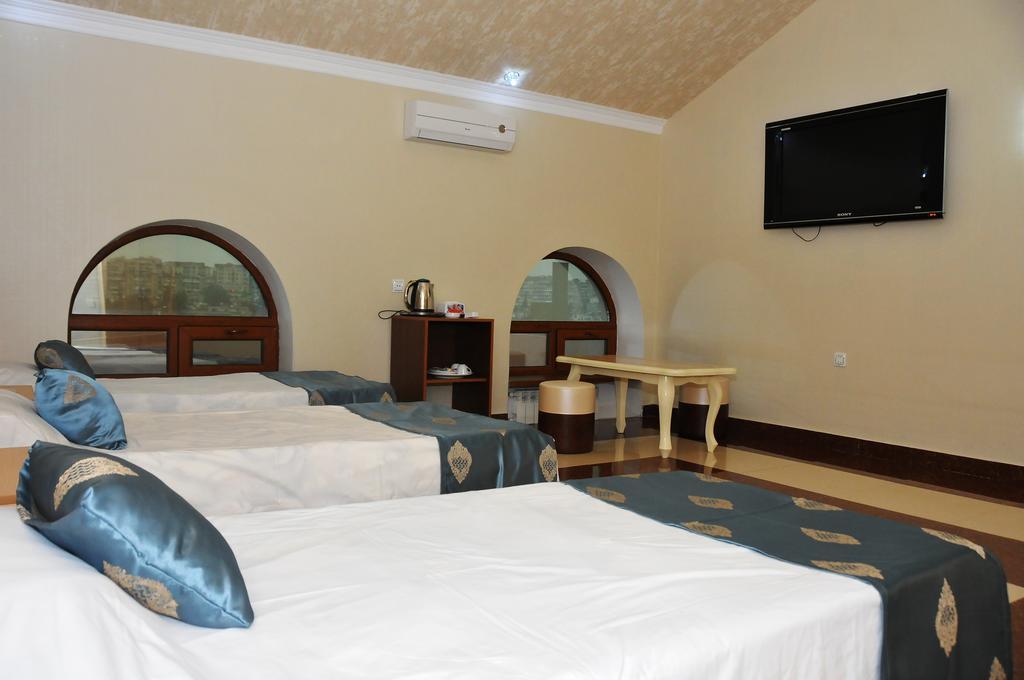 Xudaferin Hotel Baku Eksteriør billede