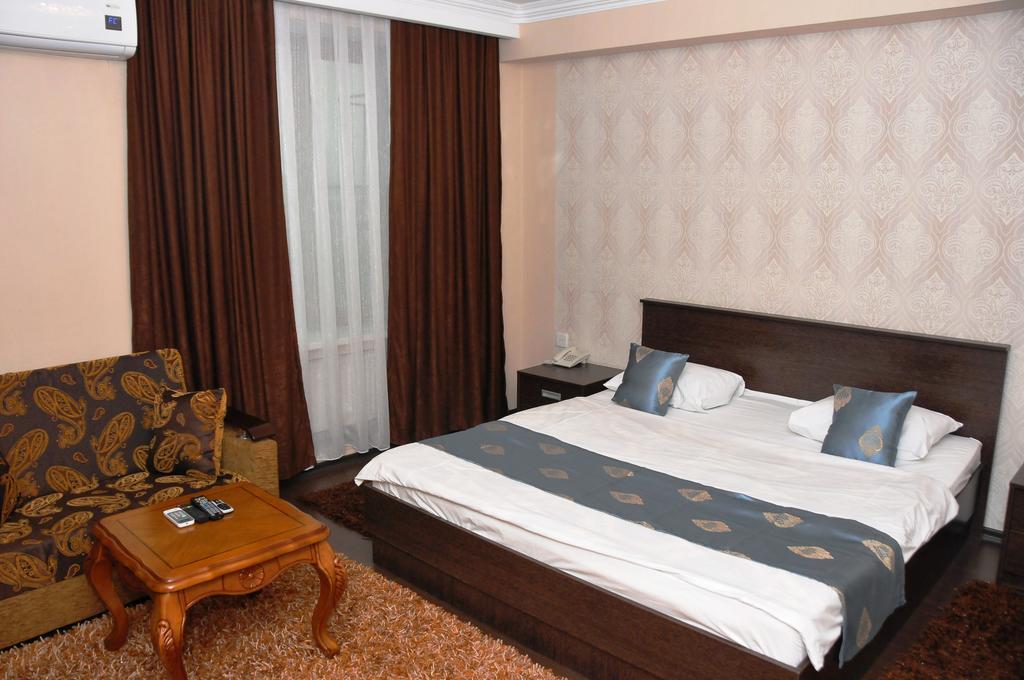 Xudaferin Hotel Baku Eksteriør billede