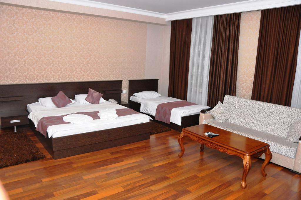 Xudaferin Hotel Baku Eksteriør billede