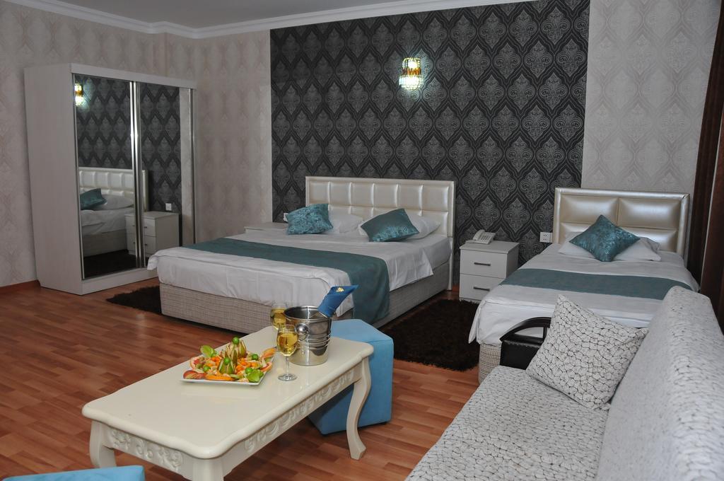 Xudaferin Hotel Baku Eksteriør billede